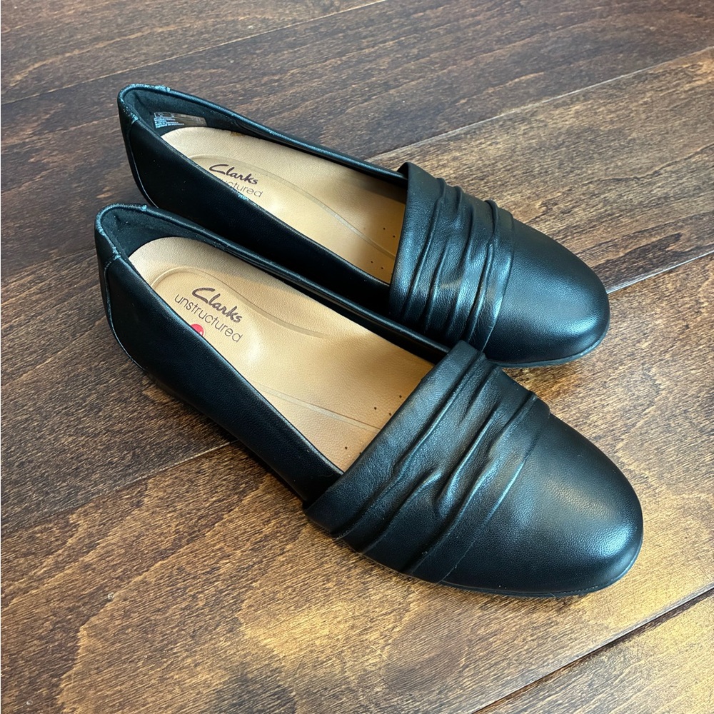 Clarks Women's Un Blush Vibe Ballet Flat size 5